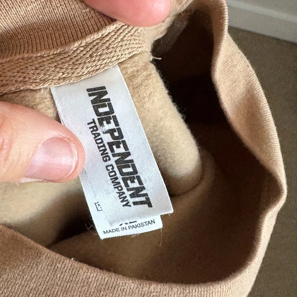 Giddy-up cowgirl sweatshirt - Picture 4 of 5